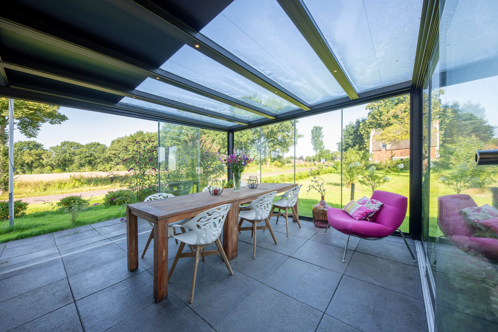flatroof-tuinkamer-bovendakzonwering-gieten-inthout-sierconstructies-03