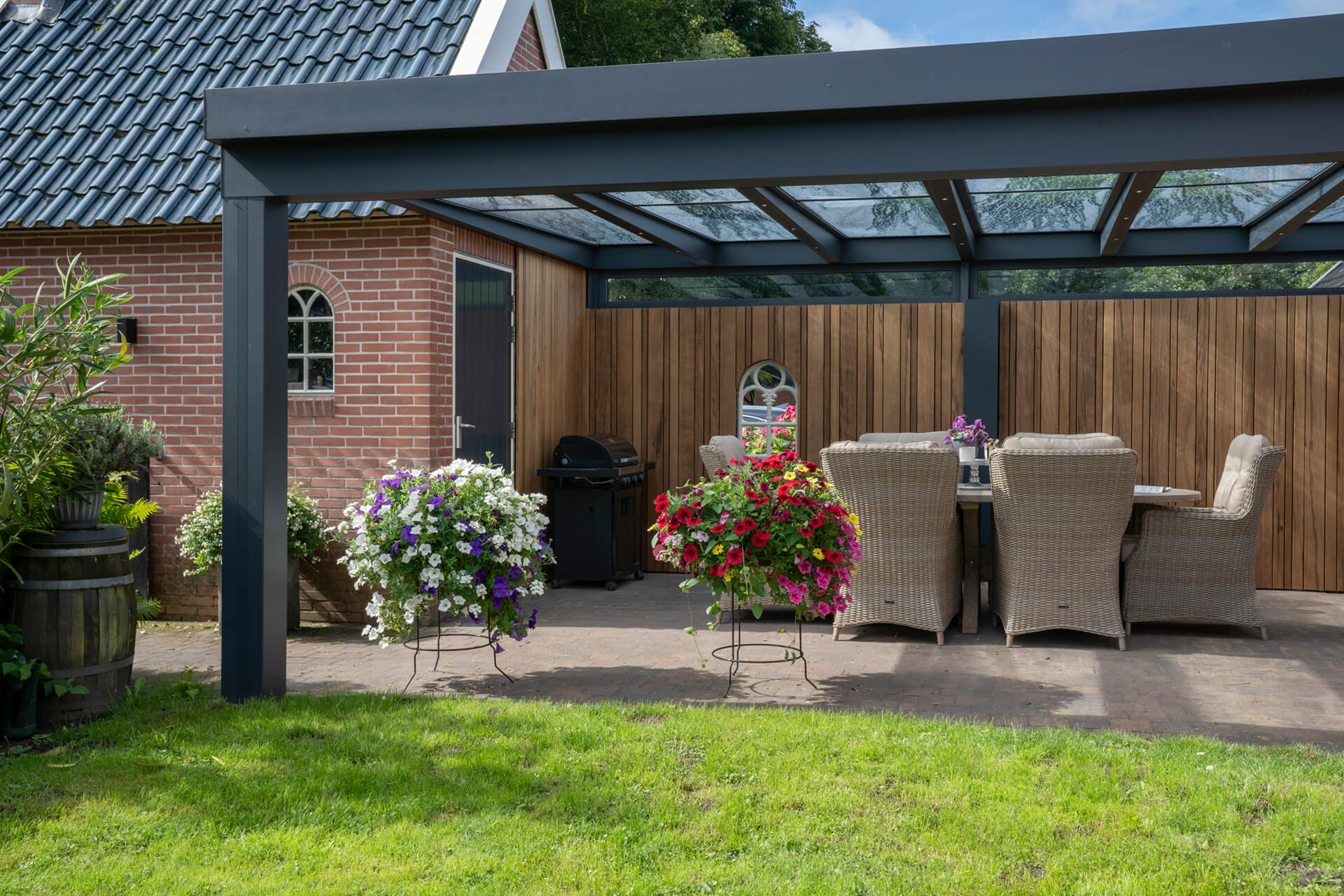 flatroof-woonboerderij-spijkerboor-inthout-sierconstructies-08