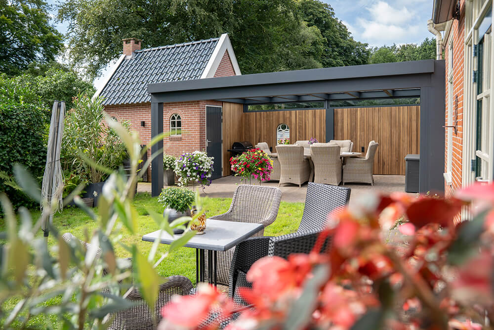 flatroof-woonboerderij-spijkerboor-inthout-sierconstructies-thumb