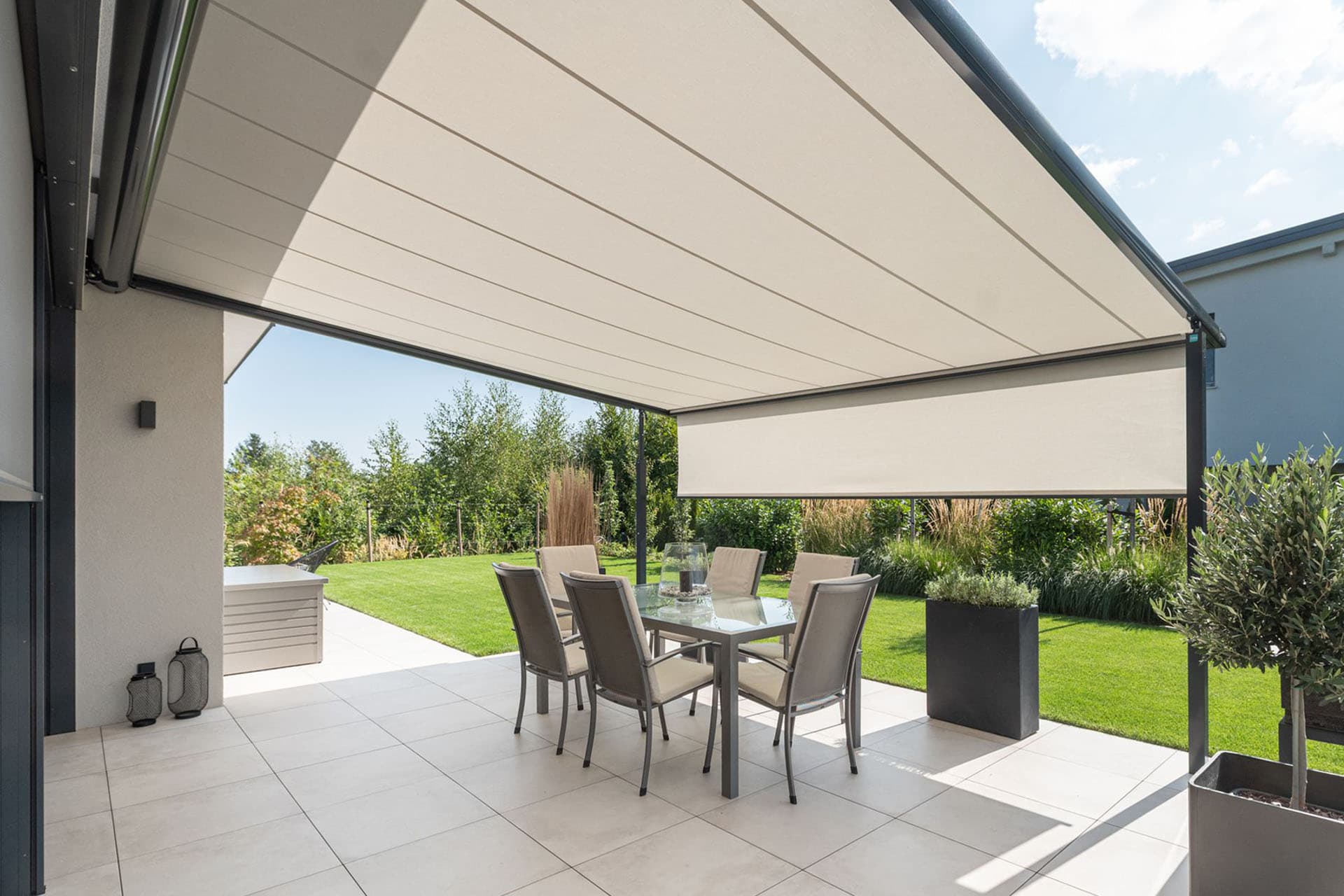 knikarmschermen-markilux-inthout-sierconstructies-01