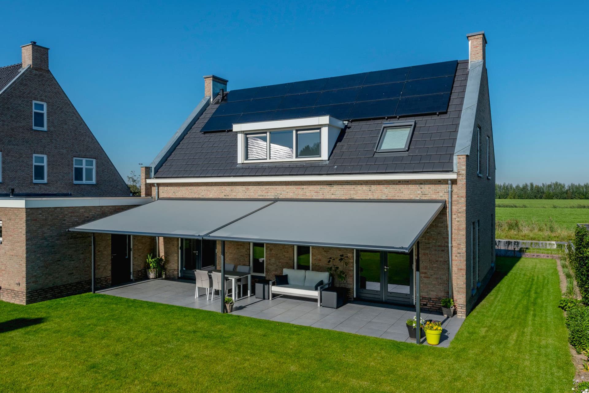 knikarmschermen-markilux-inthout-sierconstructies-02