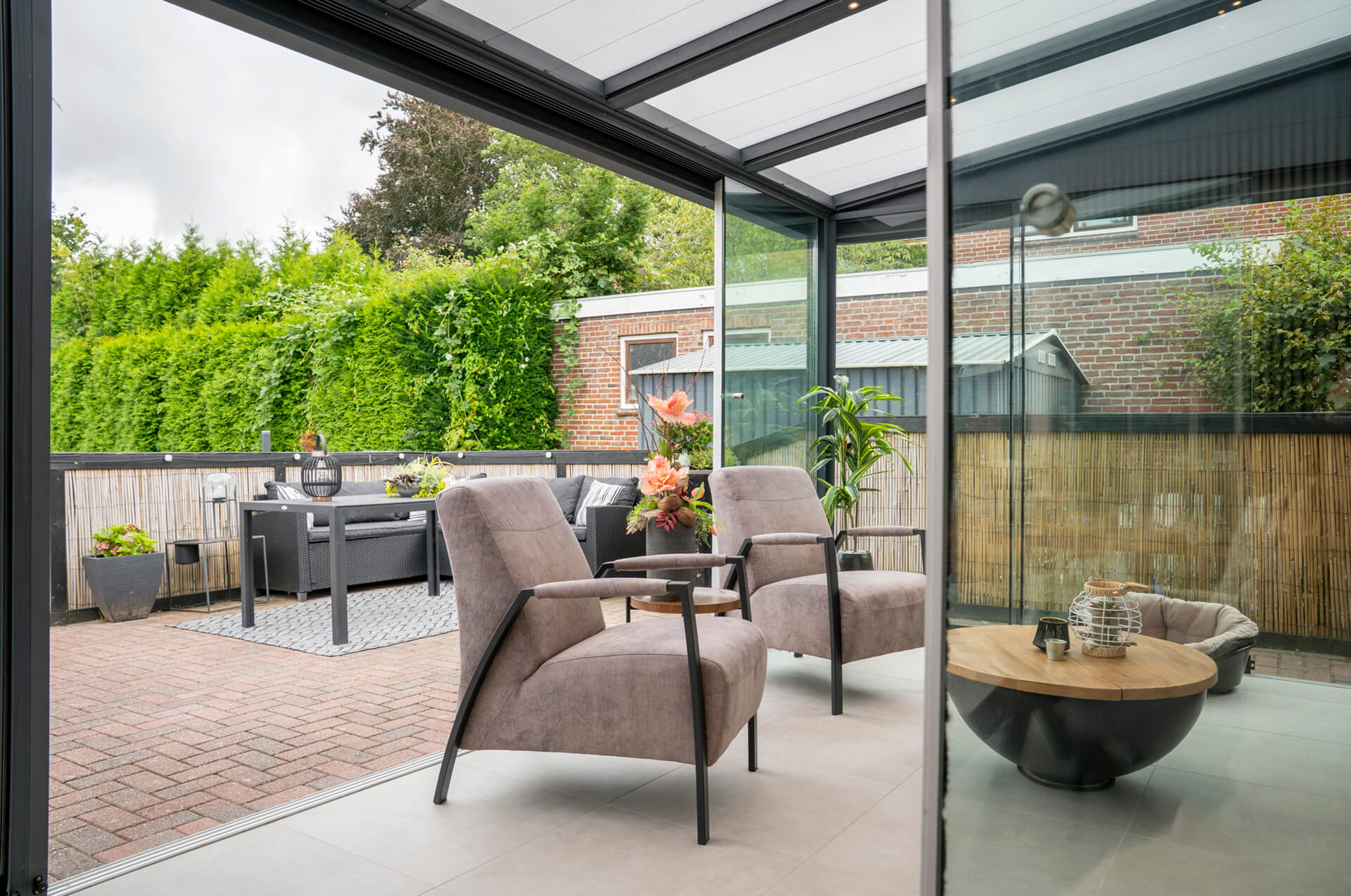 profiline-tuinkamer-sunmaster-solar-screens-farmsum-inthout-sierconstructies-01