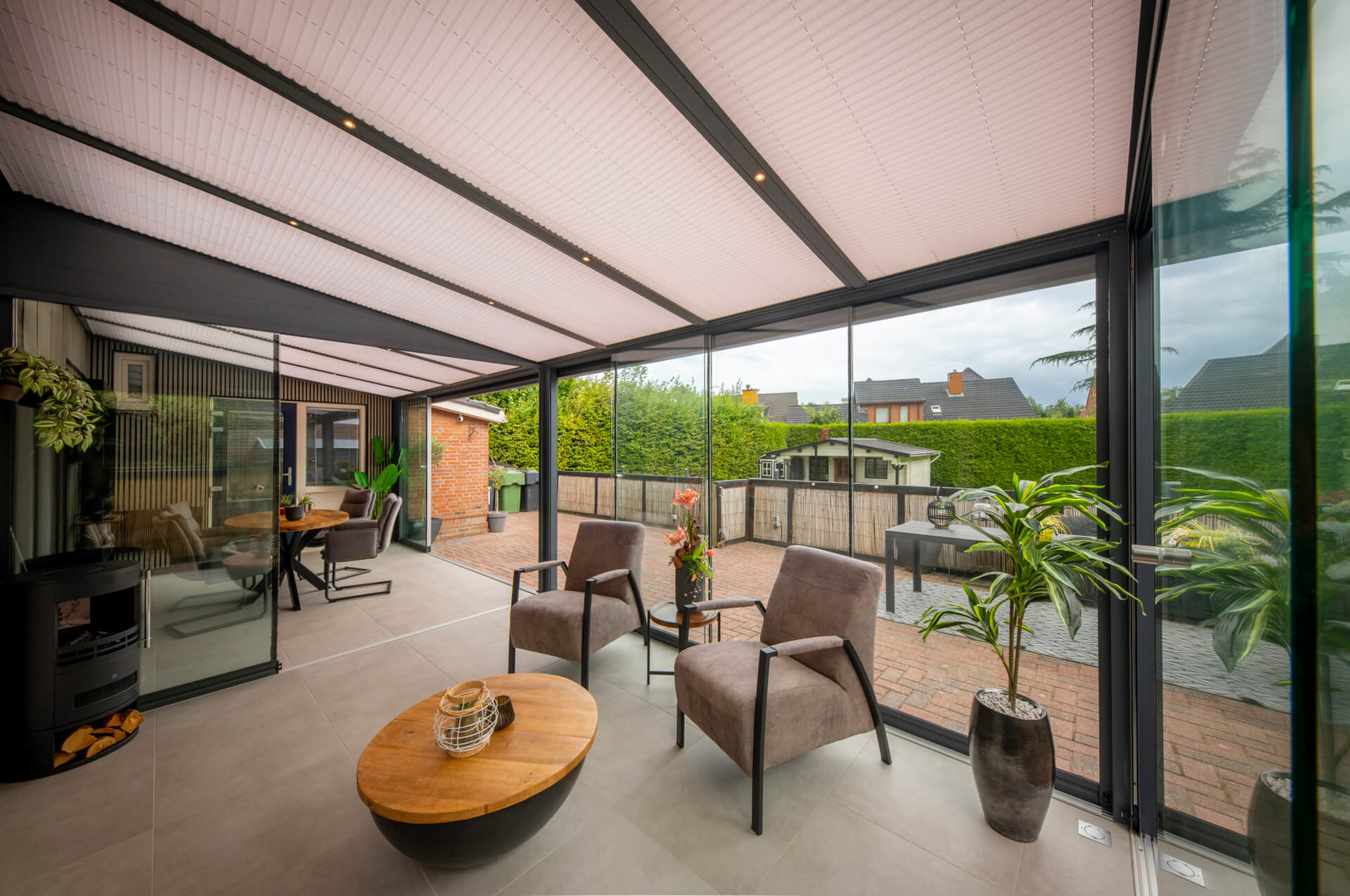 profiline-tuinkamer-sunmaster-solar-screens-farmsum-inthout-sierconstructies-04