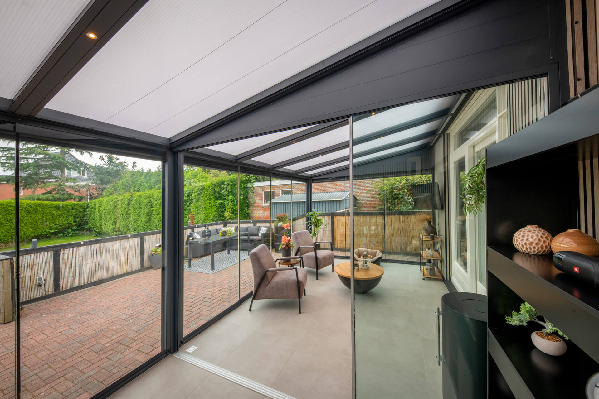 profiline-tuinkamer-sunmaster-solar-screens-farmsum-inthout-sierconstructies-05