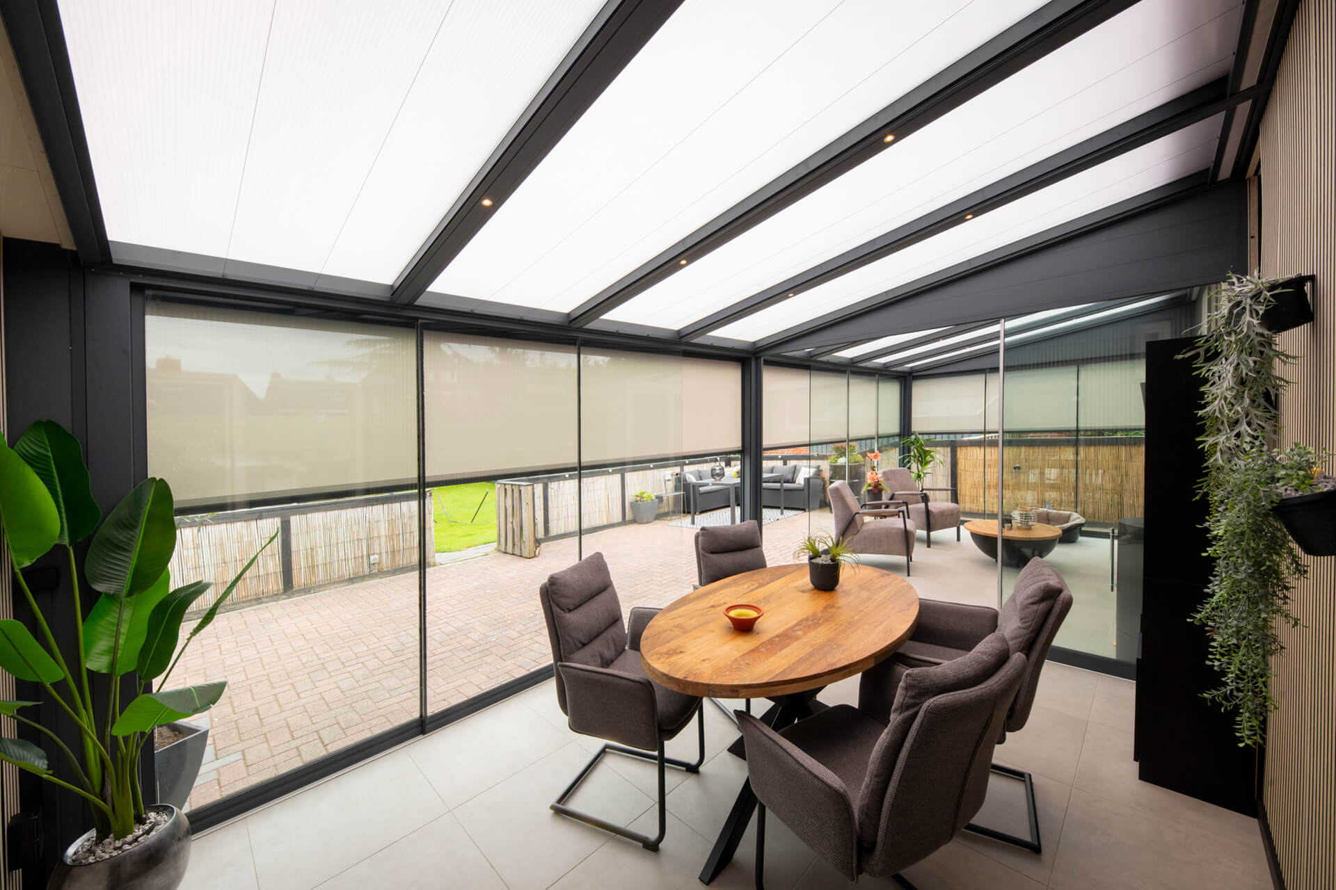 profiline-tuinkamer-sunmaster-solar-screens-farmsum-inthout-sierconstructies-hero