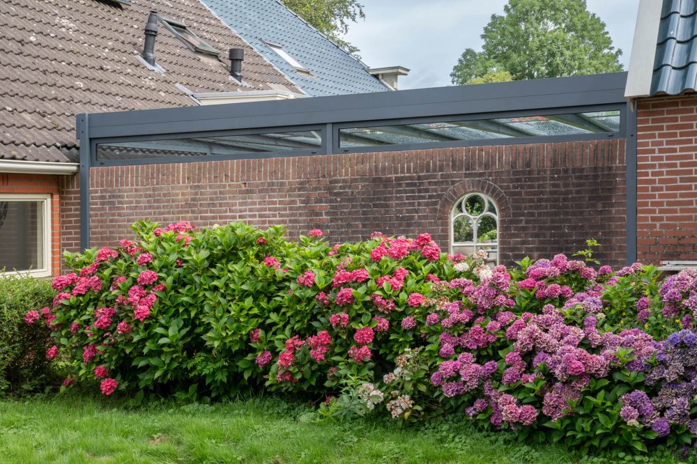 flatroof-woonboerderij-spijkerboor-inthout-sierconstructies-feature02