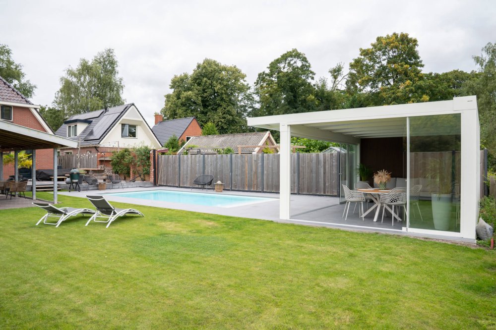 ultraline-poolhouse-noordwolde-inthout-sierconstructies-feature01