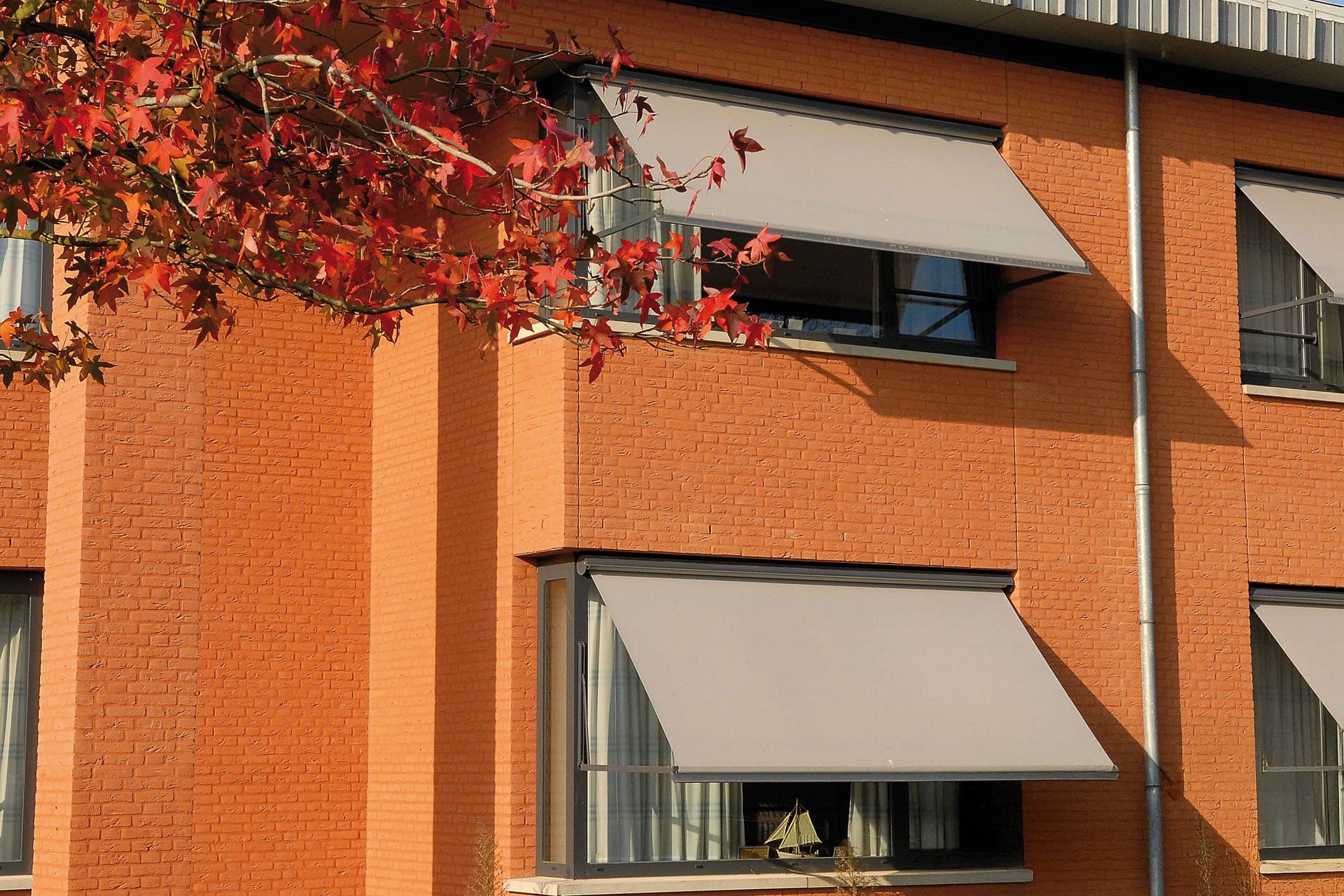 uitvalschermen-verano-inthout-sierconstructies-hero-midden