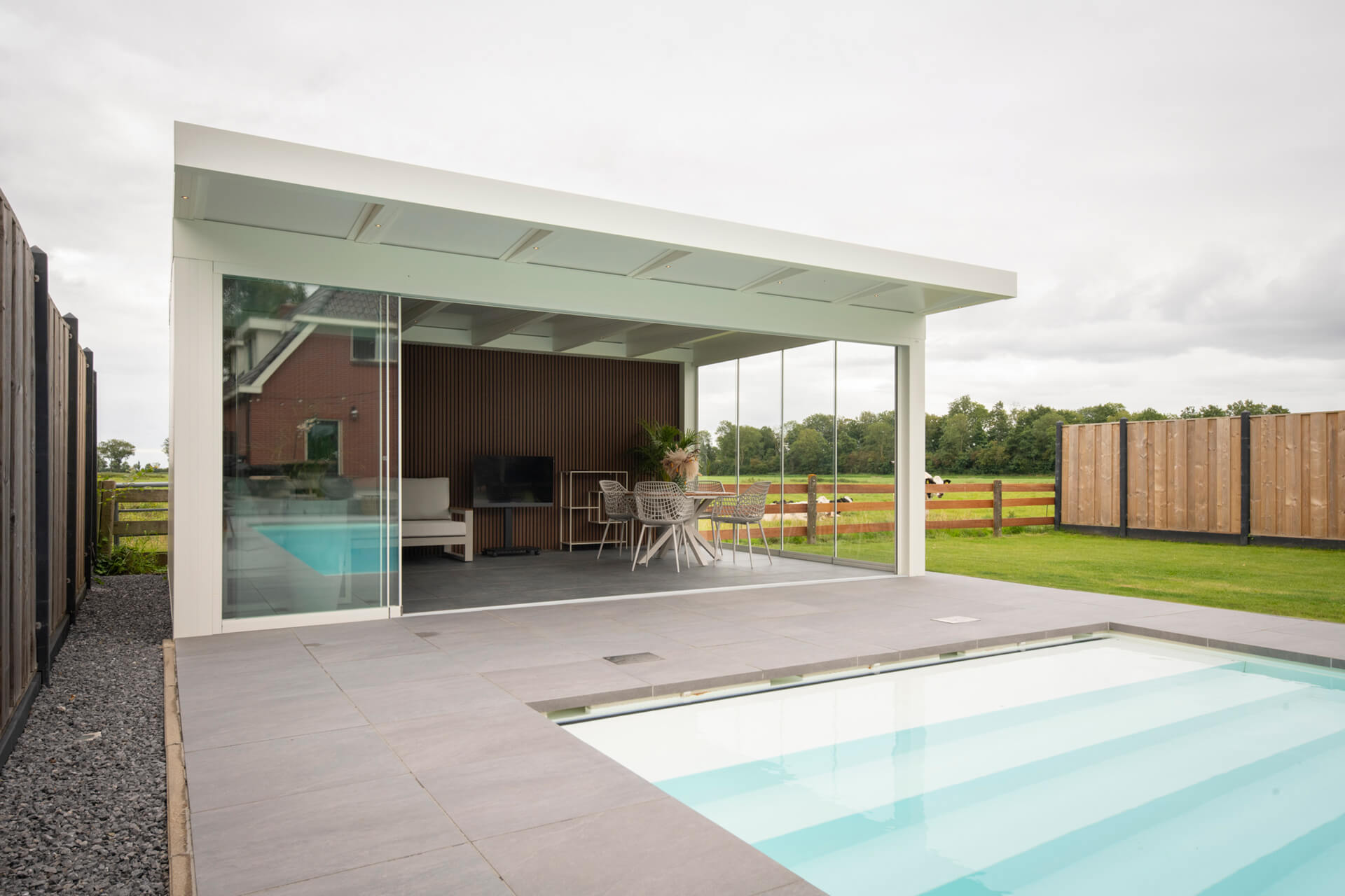 ultraline-poolhouse-noordwolde-inthout-sierconstructies-04