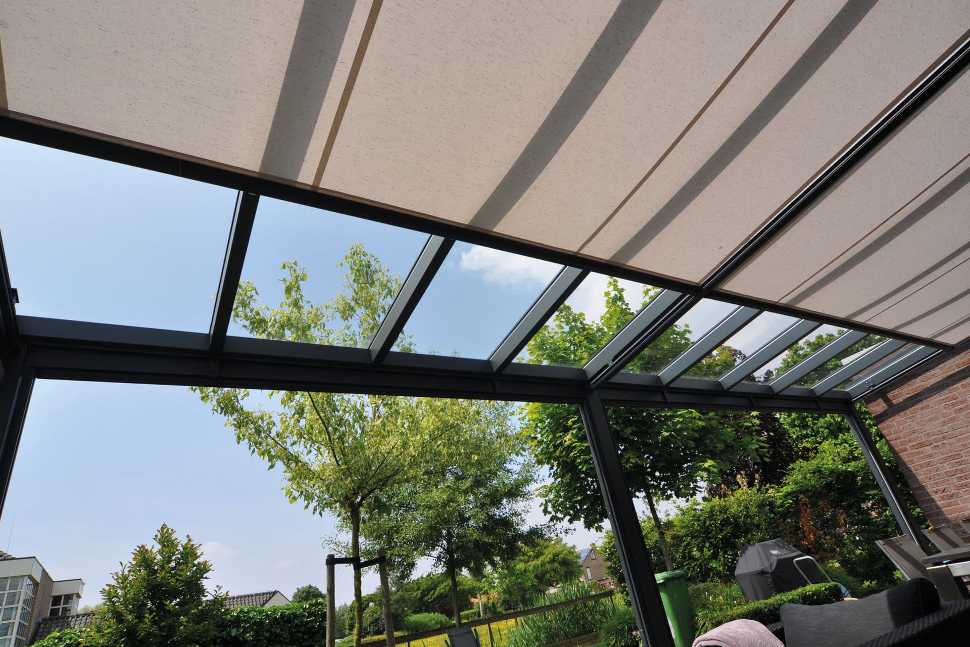 verandazonwering-sunmaster-inthout-sierconstructies-hero-midden